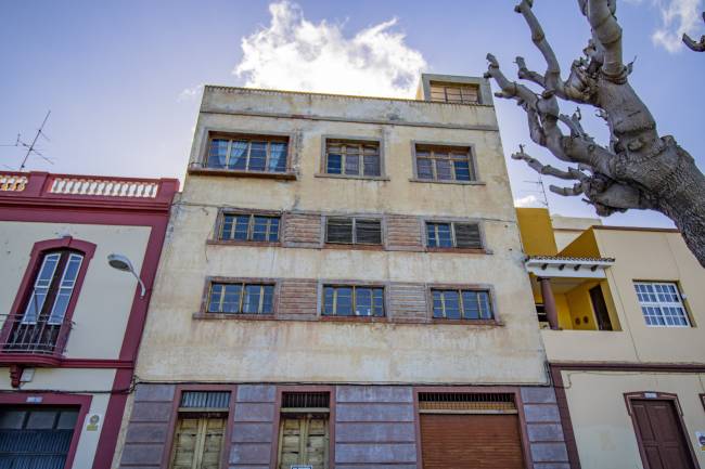 Gran vivienda para reformar en Tazacorte La Palma
