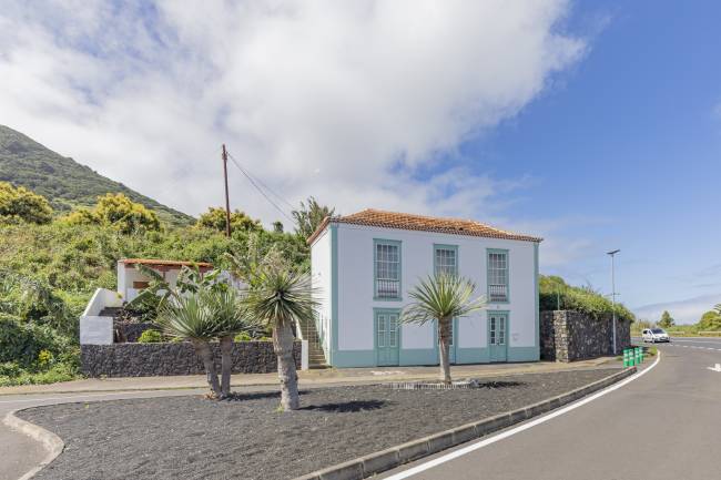 Beautifully restored Canarian house in Puntallana