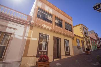 Immobilie : Beautiful townhouse with two floors in Tazacorte