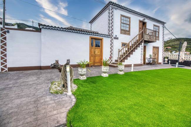 Preciosa casa histórica en venta en Villa de Mazo